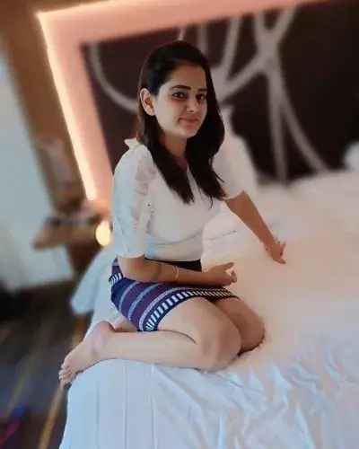 Escort Service In Manjhanpur